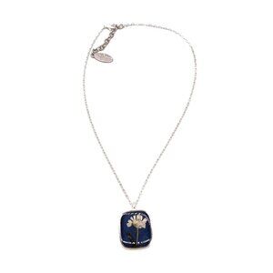 NWT Shari Dixon Pressed Flower Pendant Chain Necklace Silver Tone Spring Fashion